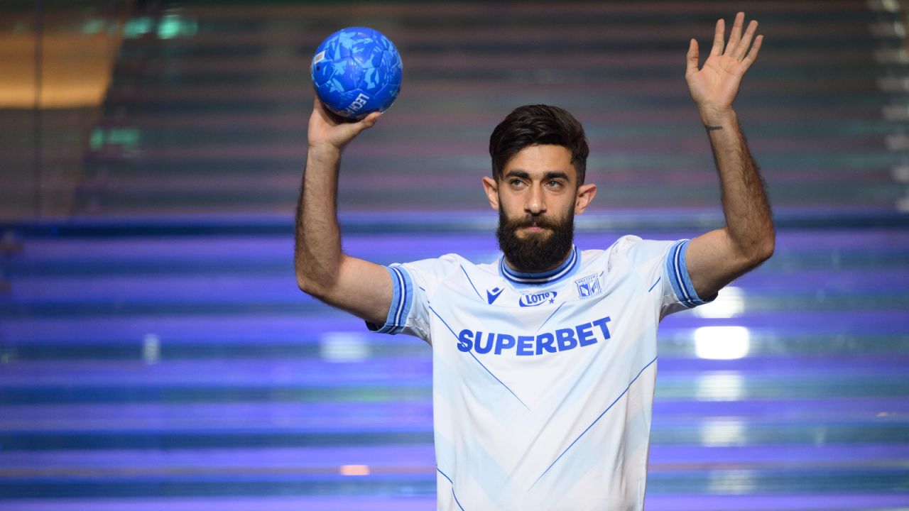 علی قلی زاده - پرسپولیس - لیگ برتر فوتبال ایران