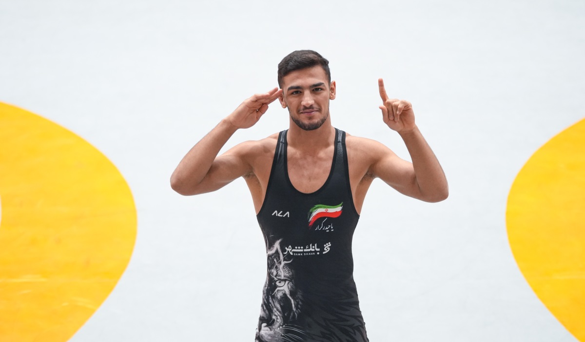 سینا خلیلی عضو تیم ملی کشتی ایران