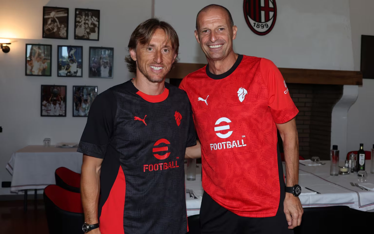 اولین دیدار لوکا مودریچ و ماسیمیلیانو الگری در تمرینات میلان