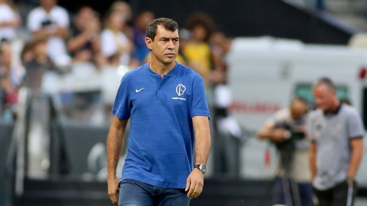 فابیو کاریله گزینه سرمربیگری استقلال