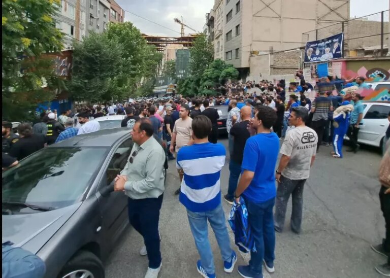هواداران استقلال