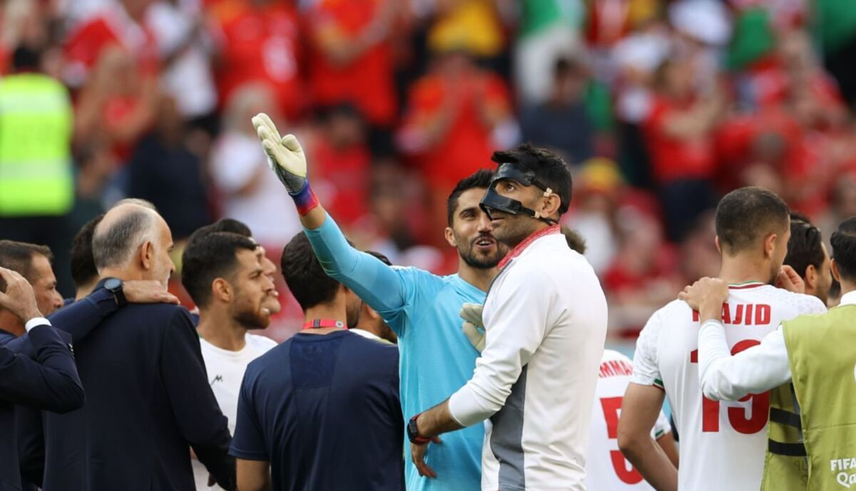 علیرضا بیرانوند کنار سیدحسین حسینی