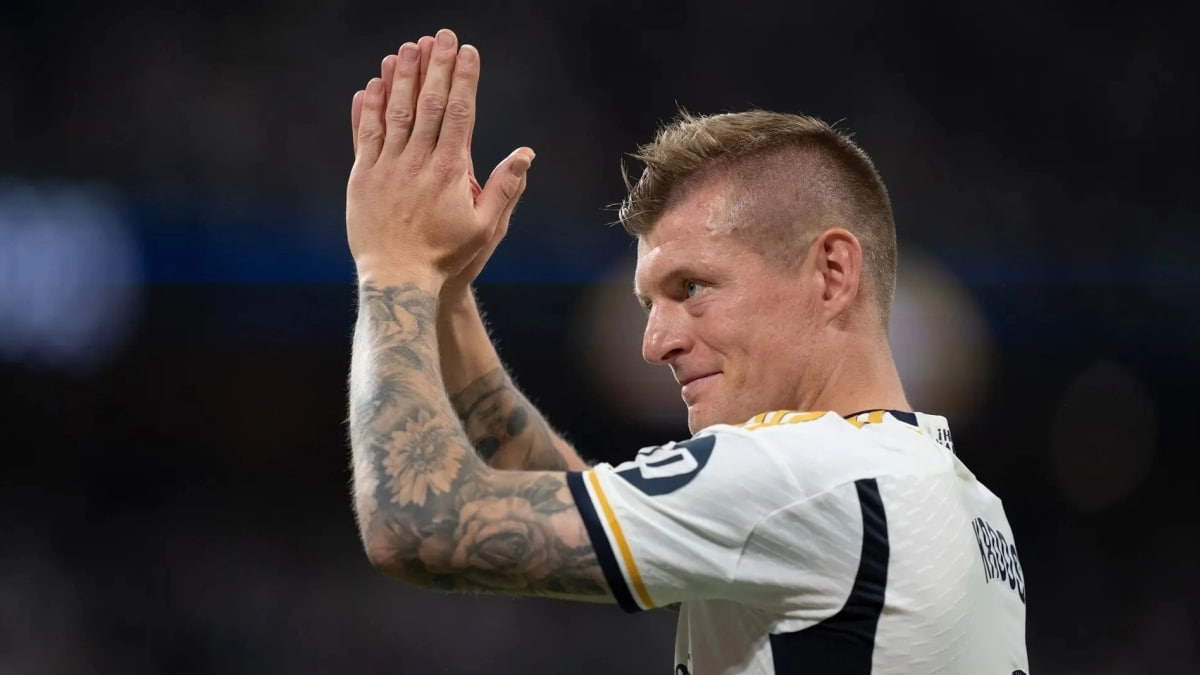 تونی کروس - اسطوره و هافبک آلمانی سابق رئال مادرید