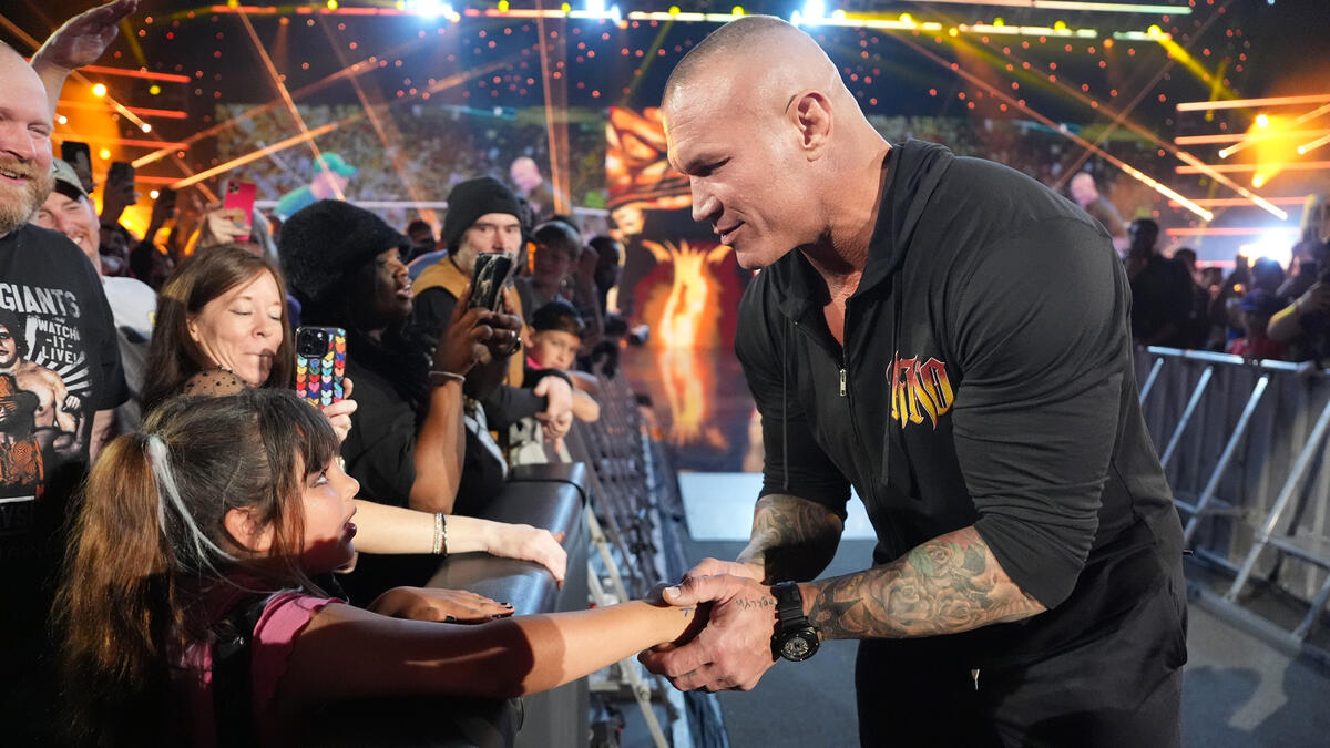 رندی اورتون، ستاره کشتی کج و WWE