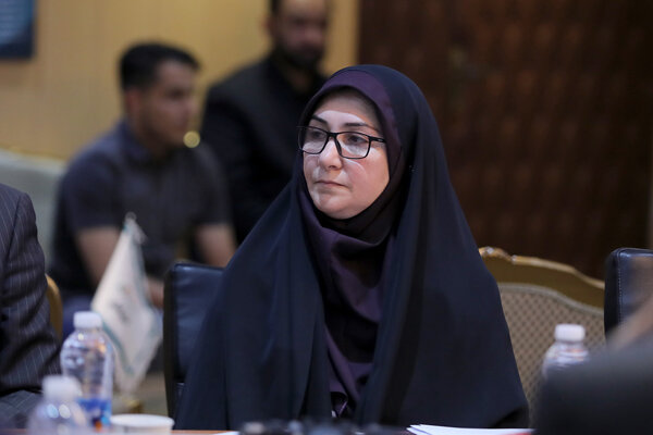 عکس از فریبا محمدیان معاون توسعه ورزش بانوان وزارت ورزش و جوانان