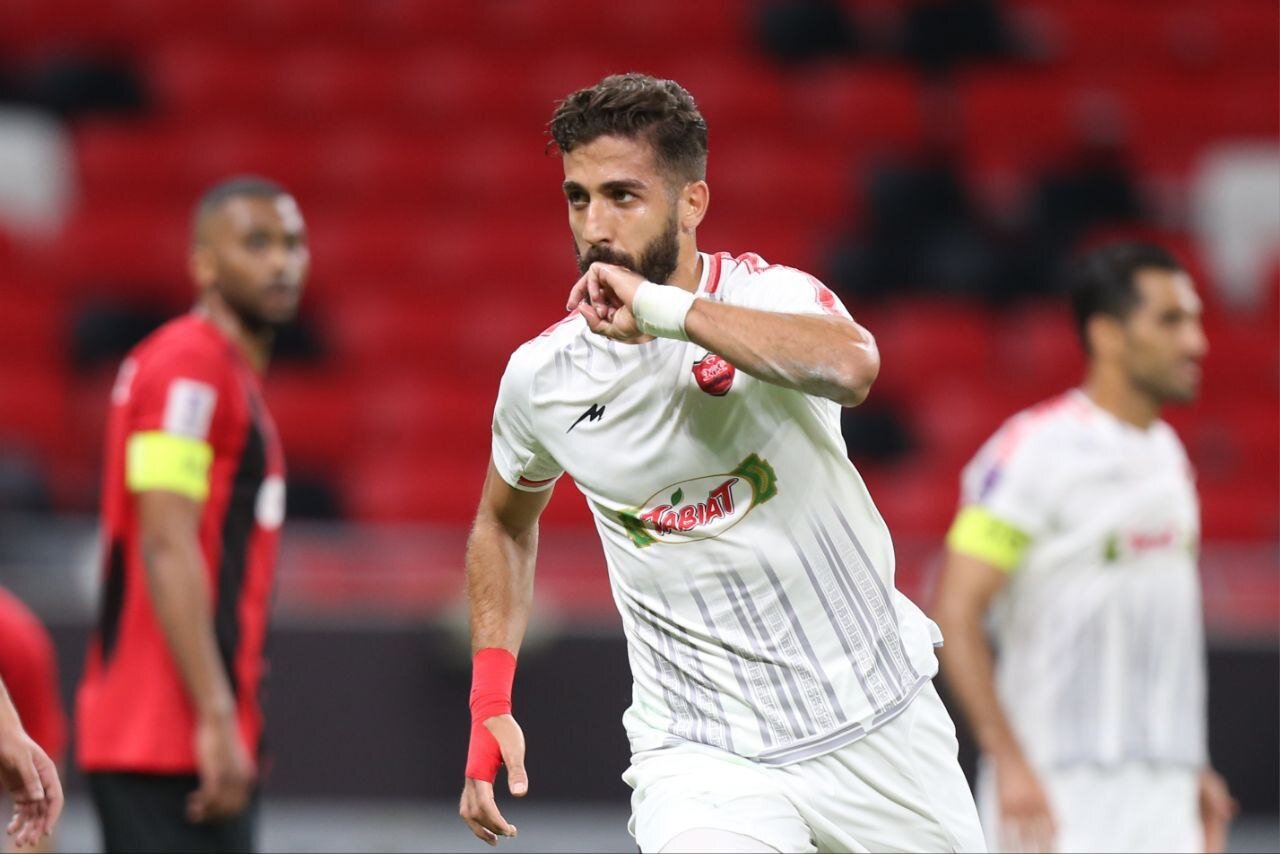 عکس از فرشاد فرجی مدافع پرسپولیس پس از گل به الریان