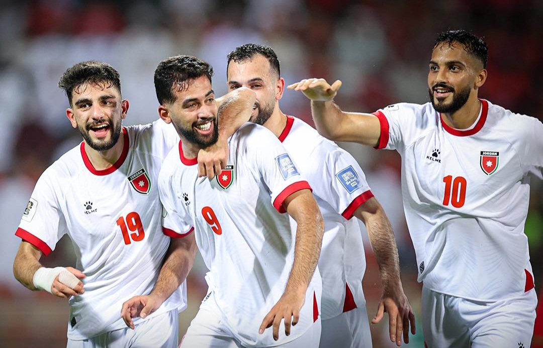 عکس از خوشحالی بعد از گل بازیکنان تیم ملی اردن پس از گل به عمان
