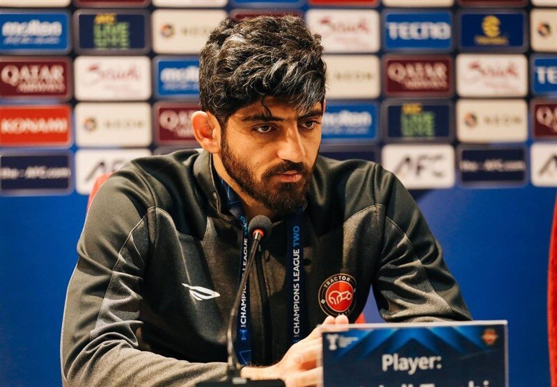 عکس از مهدی ترابی وینگر تراکتور