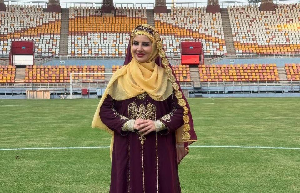 عکس از ملیکا زارعی یا خاله شادونه در ورزشگاه فولاد آرنا