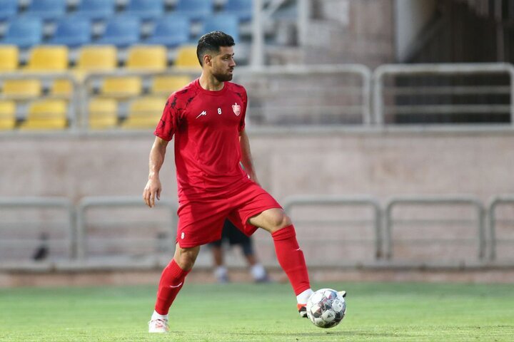 عکس از مرتضی پورعلی گنجی مدافع پرسپولیس