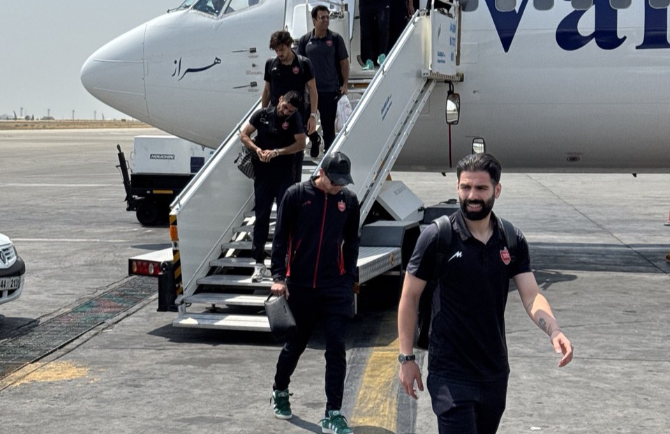 عکس از یاسین سلمانی هافبک پرسپولیس در فرودگاه