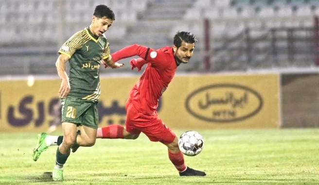 عارف غلامی مدافع میانی تراکتور و بازیکن سابق استقلال تهران- نوید کوما وینگر شمس آذر قزوین - لیگ برتر ایران