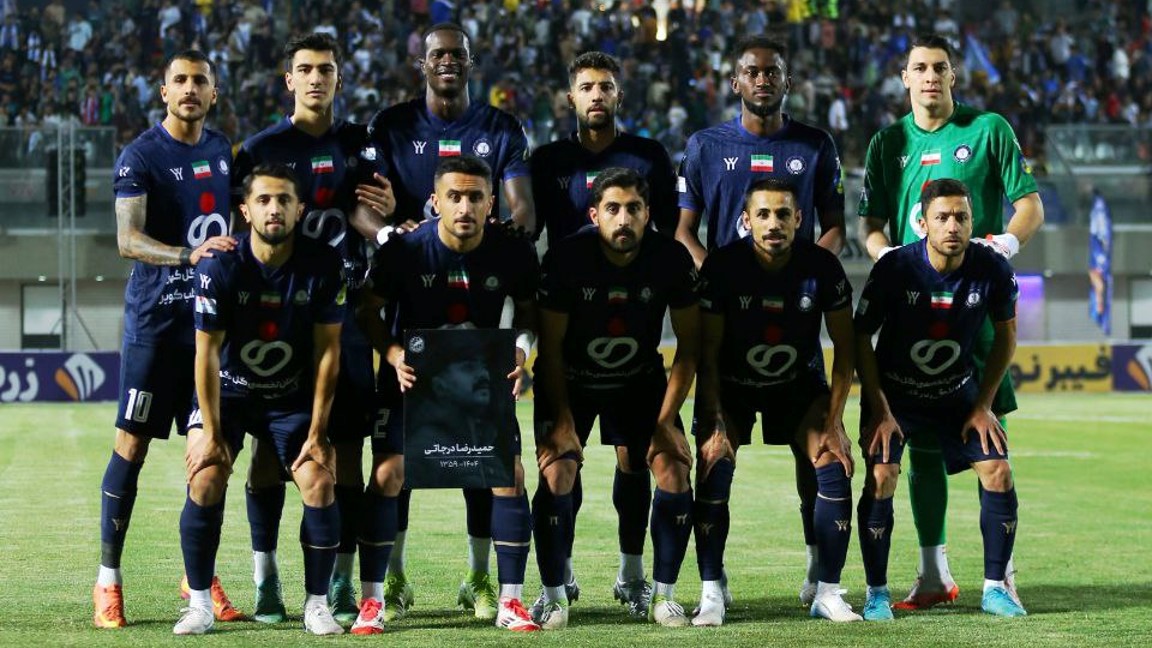 عکس تیمی بازیکنان گل گهر سیرجان - مهدی تیکدری - محمدرضا اخباری - عثمان اندونگ - امیرمحمد رزاقی نیا - محمدمهدی زارع