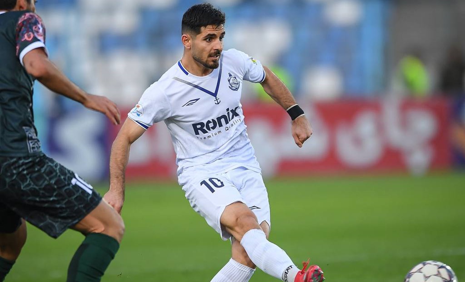 محمد عمری وینگر ملوان بندرانزلی و تیم ملی ایران - بازیکن سابق پرسپولیس - لیگ برتر ایران